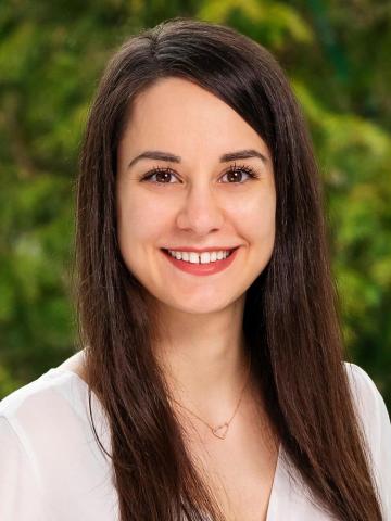 photo of maria apostolaki
